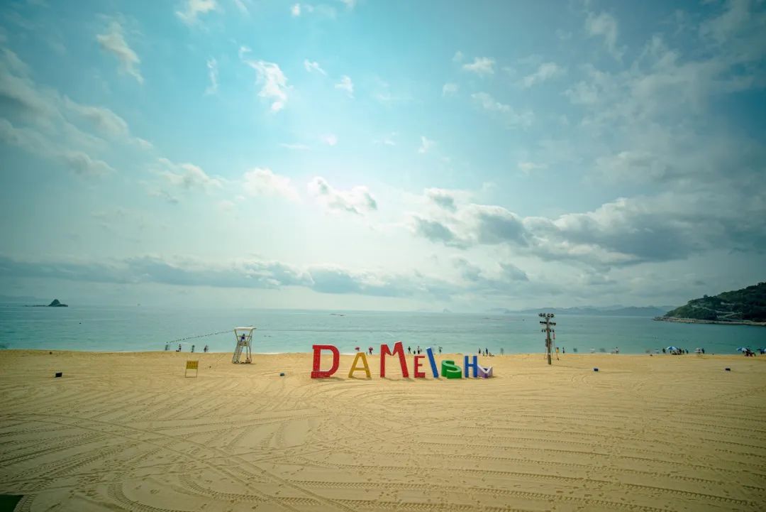 DƬ